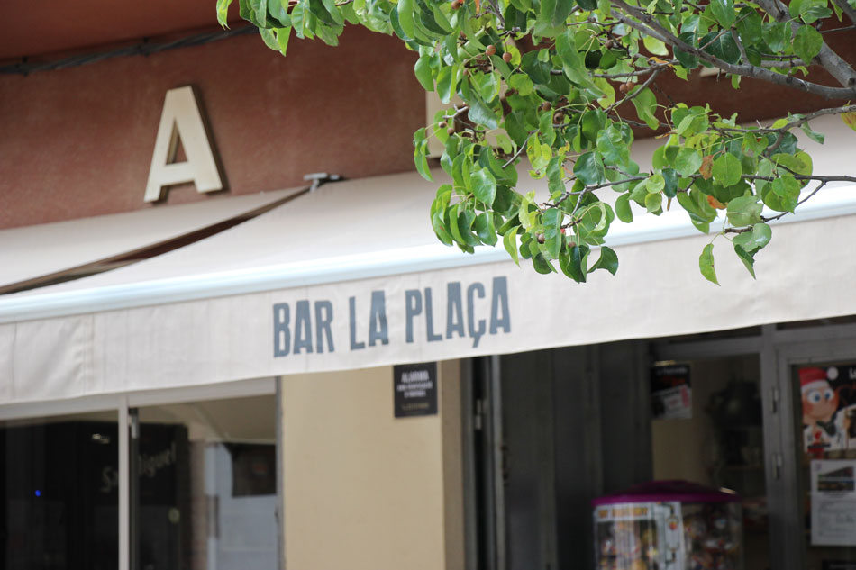 Bar la Plaça en la vida del poble